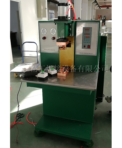 2000Q��ʽ��(ch��)���c(di��n)���C(j��)]